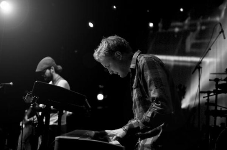 Morcheeba спб. Coldplay на сцене. Афиша ангарск мега. Concert sky. Nirvana fade.