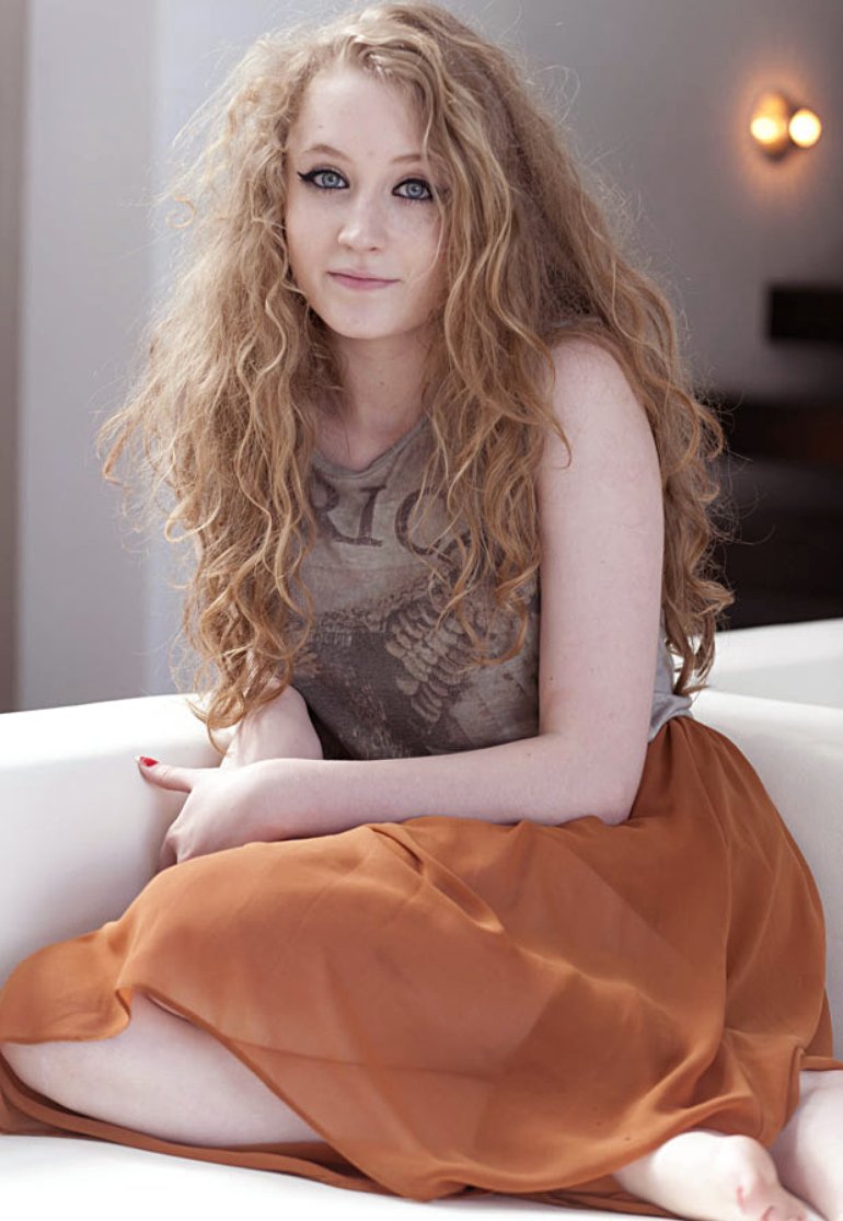 Janet Devlin