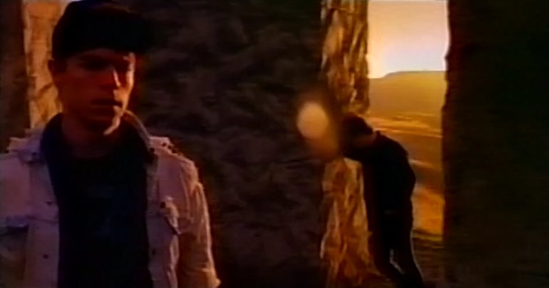 24 Gone - Trust (1990) 1-34 screenshot.png