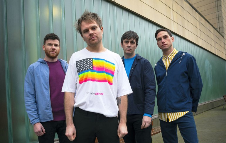 EnterShikari_-1218_2000-1392x884.jpg