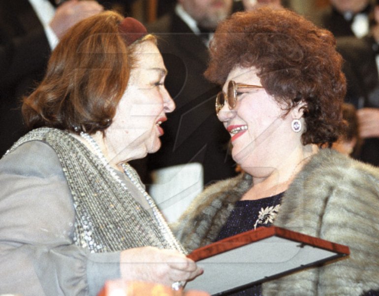 Irina Arkhipova (left) presents first prize and gold medal to opera singer and People's Artist of the U.S.S.R. Maria Biesu.