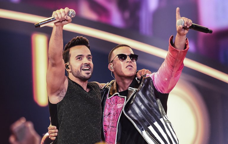 Luis Fonsi Daddy Yankee Photos 3 Of 6 Last Fm