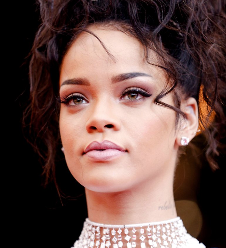 Rihanna - MET Gala