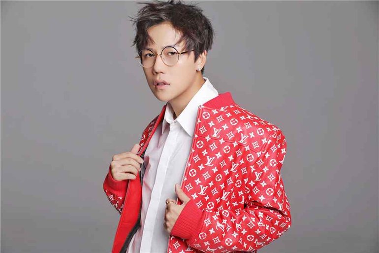 刘维.jpg