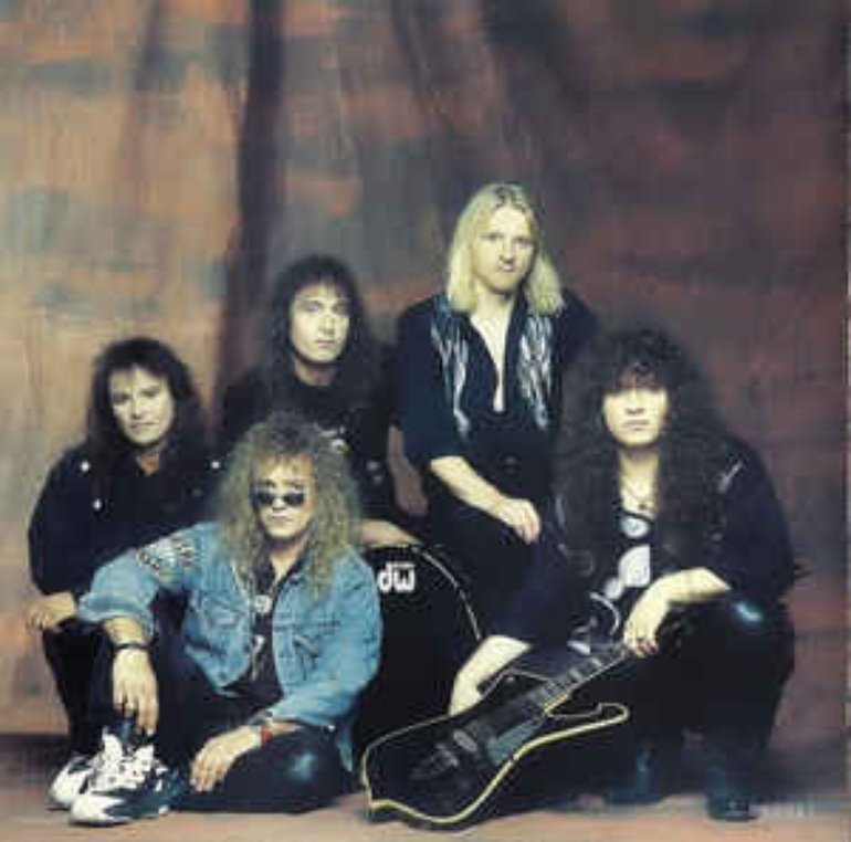 Bonfire группа альбомы. Группа bonfire. Bonfire band. Bonfire фото. Кингдом группа.