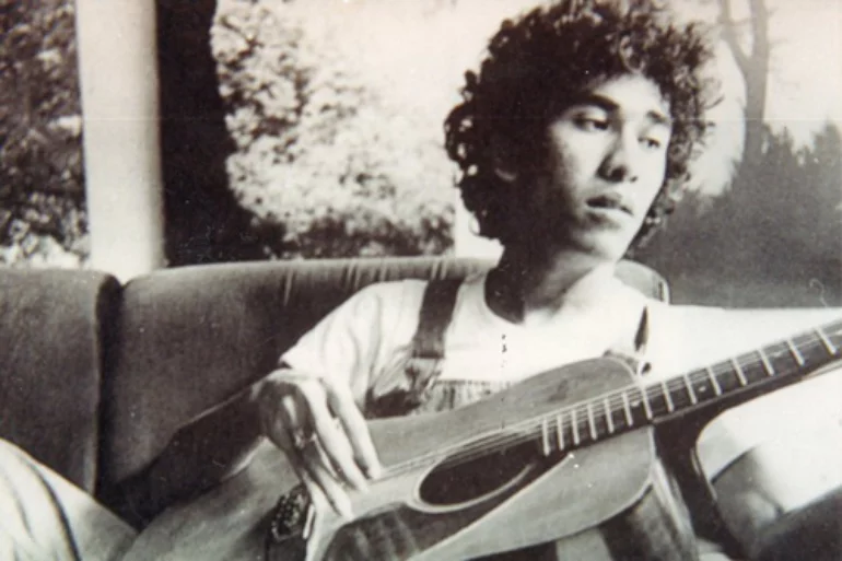 Iwan Fals muda