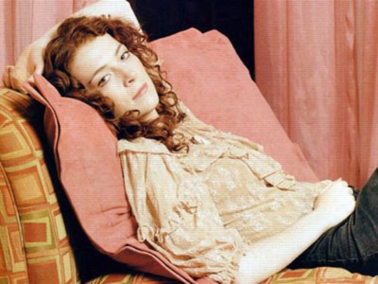 Melissa Auf Der Maur Height