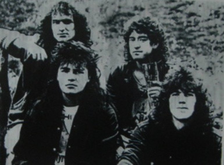 Darkness (Col) - grupo.jpg