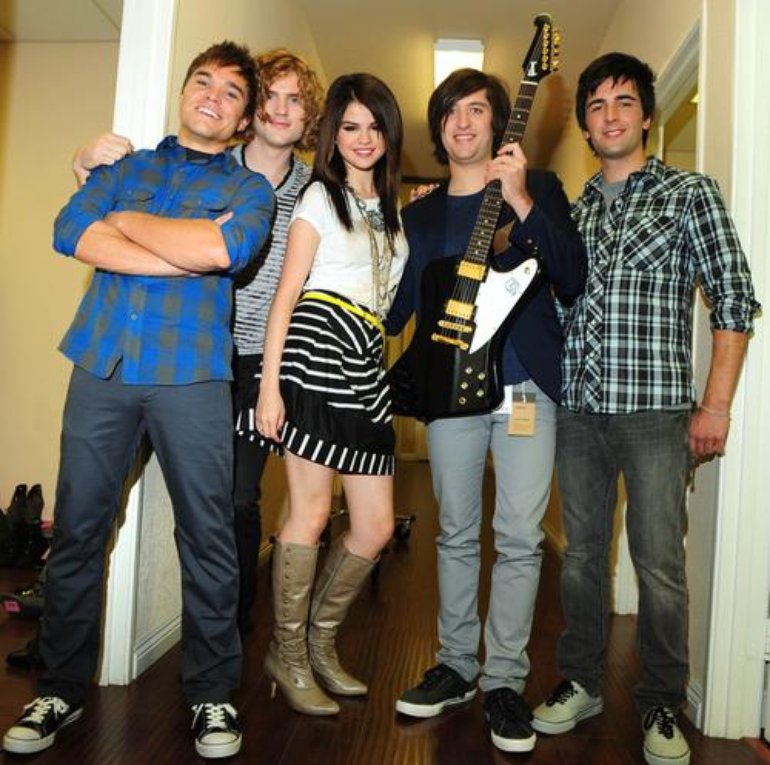 Selena Gomez And The Scene 