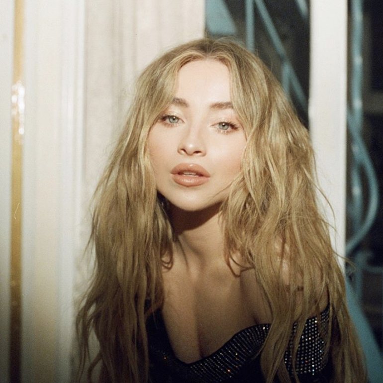 Sabrina carpenter singular act ii photoshoot