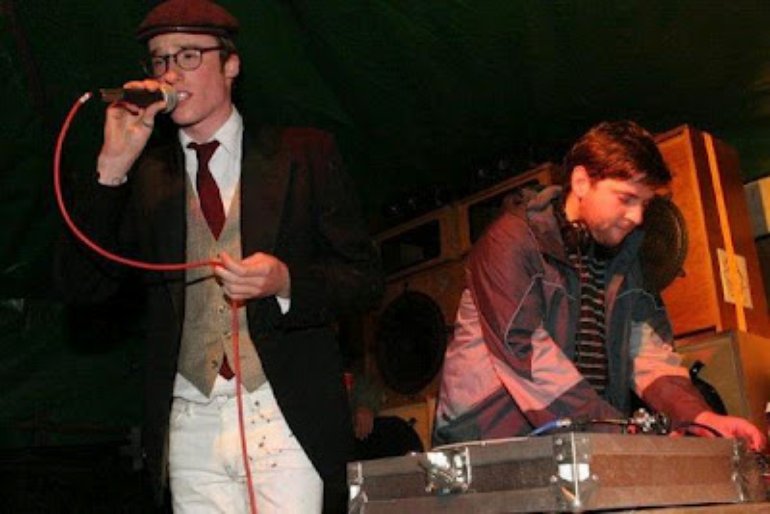 The Correspondents LIVE divinylblogs_blogspot