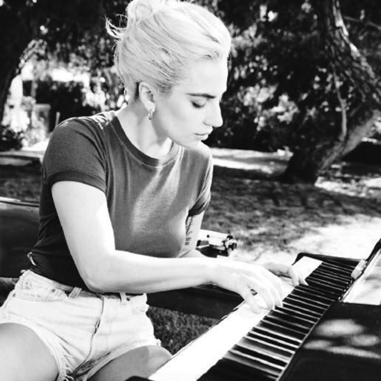 Lady Gaga // Joanne