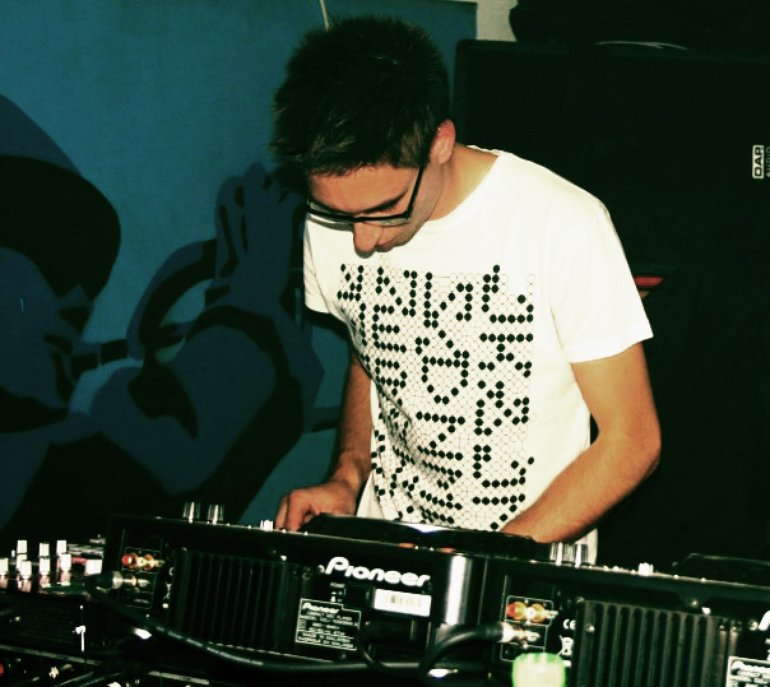 aurex in action