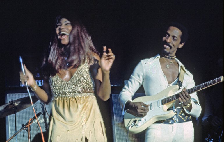 1280px-Ike_&_Tina_Turner_231172_Dia14.jpg