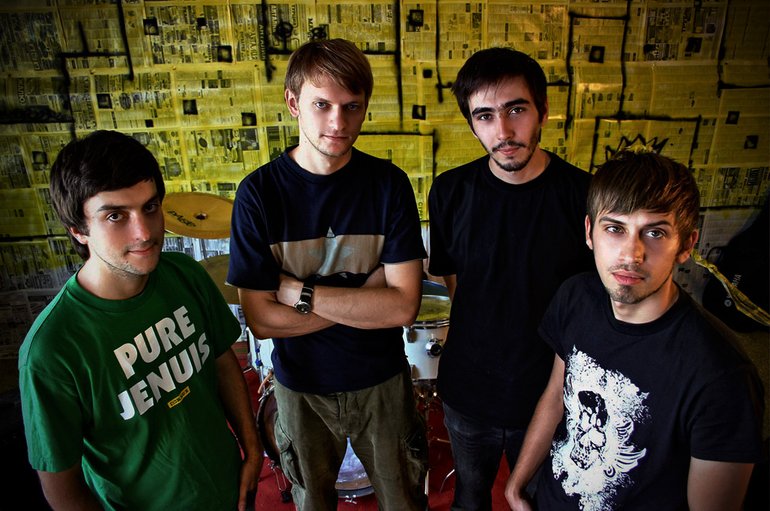 https://lastfm.freetls.fastly.net/i/u/770x0/e398c7855ac94387be98de3e3dc1410e.jpg