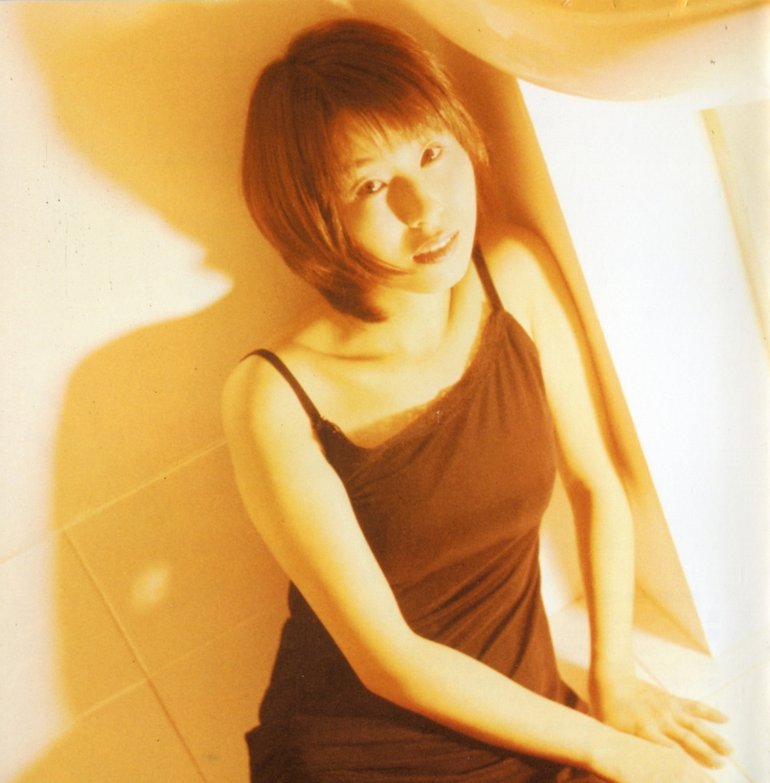 根谷美智子 Photos 1 Of 2 Last Fm