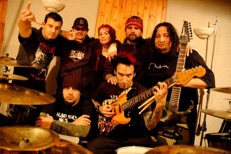 Roadrunner unite. Roadrunner united. Roadrunner united the all star sessions 2005. Roadrunner united. Roadrunner united.