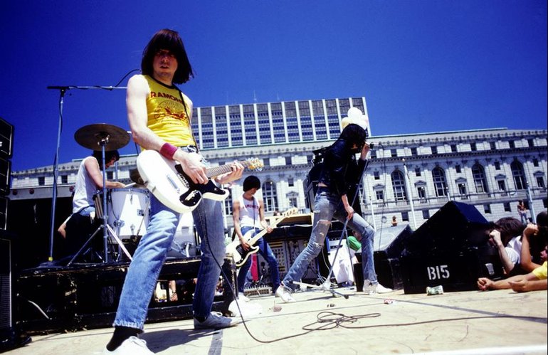 Ramones Live