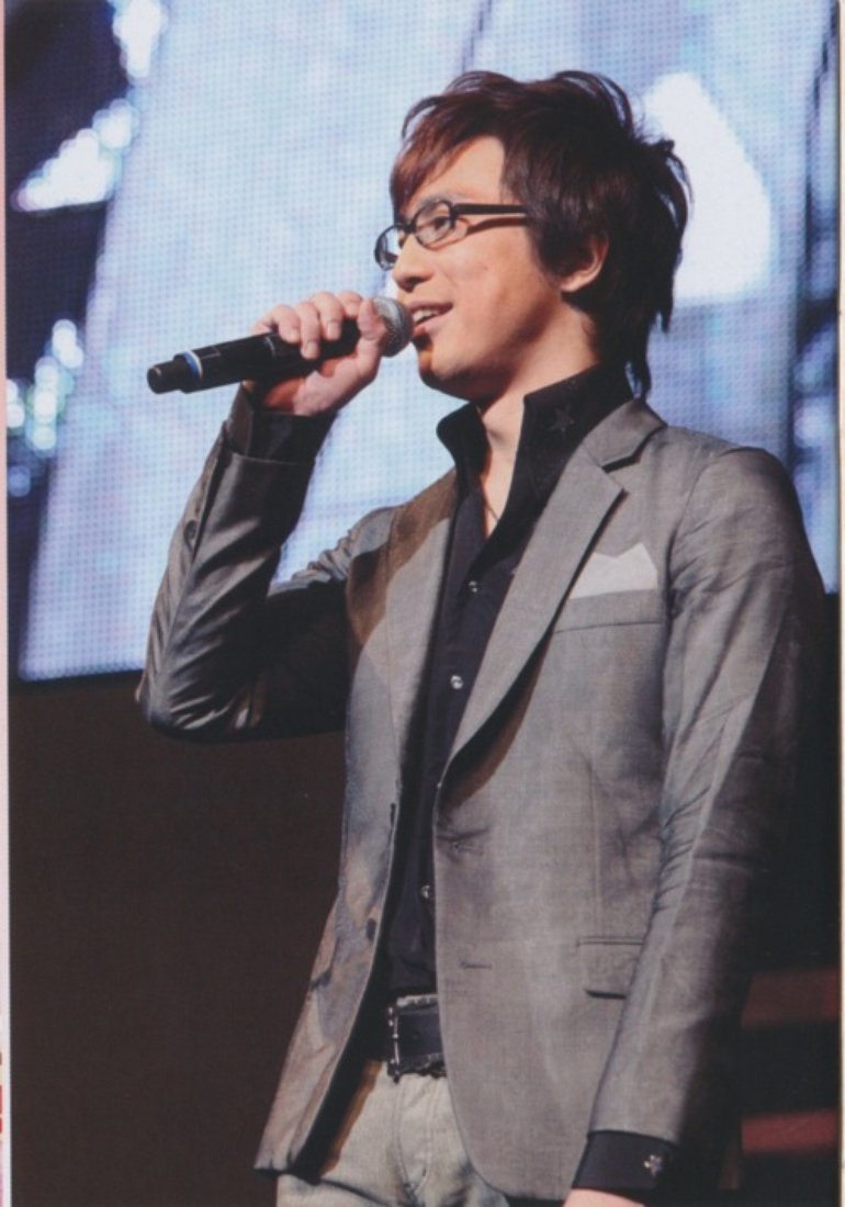 安元洋貴 Photos 4 Of 12 Last Fm