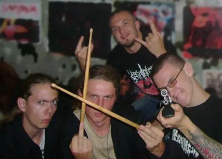 https://lastfm.freetls.fastly.net/i/u/770x0/f604830bb24541d59c94b869a2be165d.webp#f604830bb24541d59c94b869a2be165d