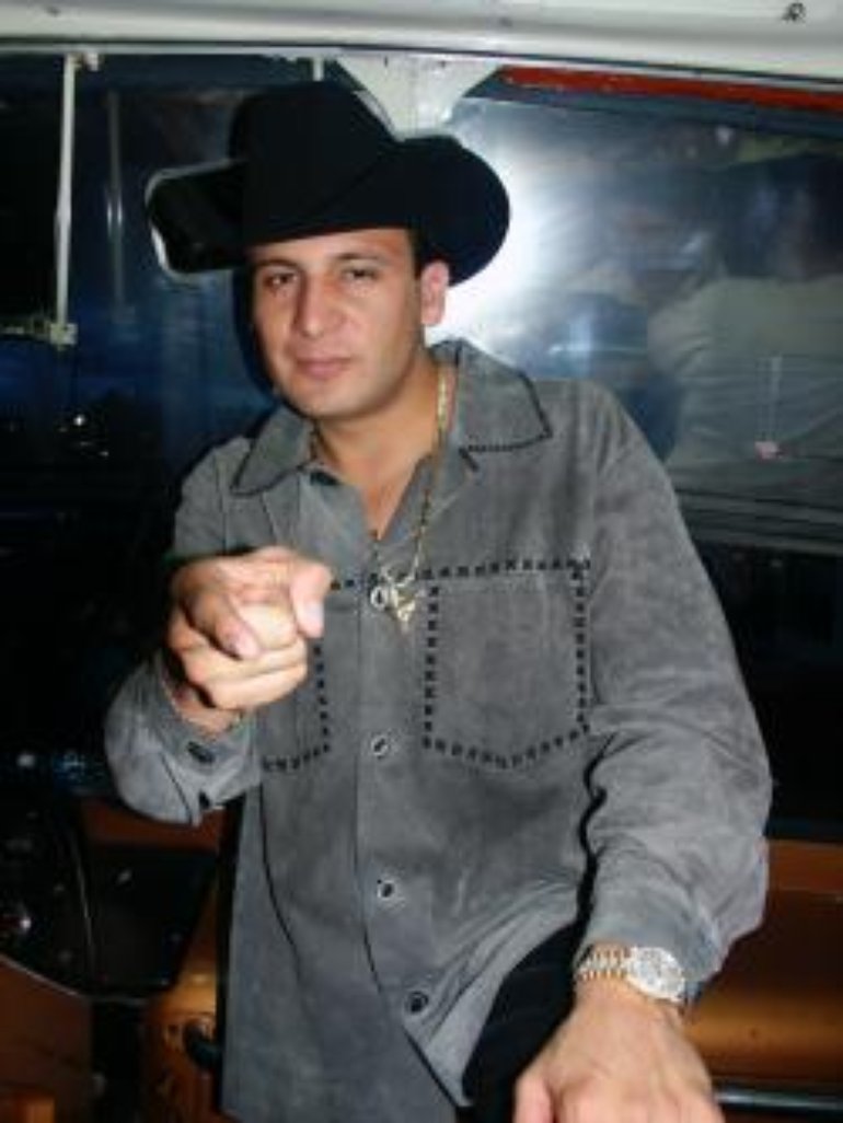 Valentin Elizalde Body