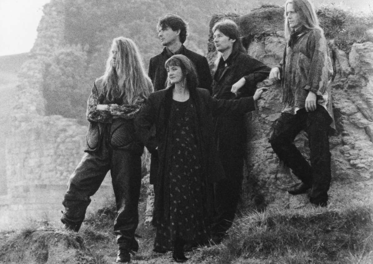 Кельтский рок. Кельтский рок фолк. Кельтик панк группы. Кельтика музыка. Стефани маннартс brutus.