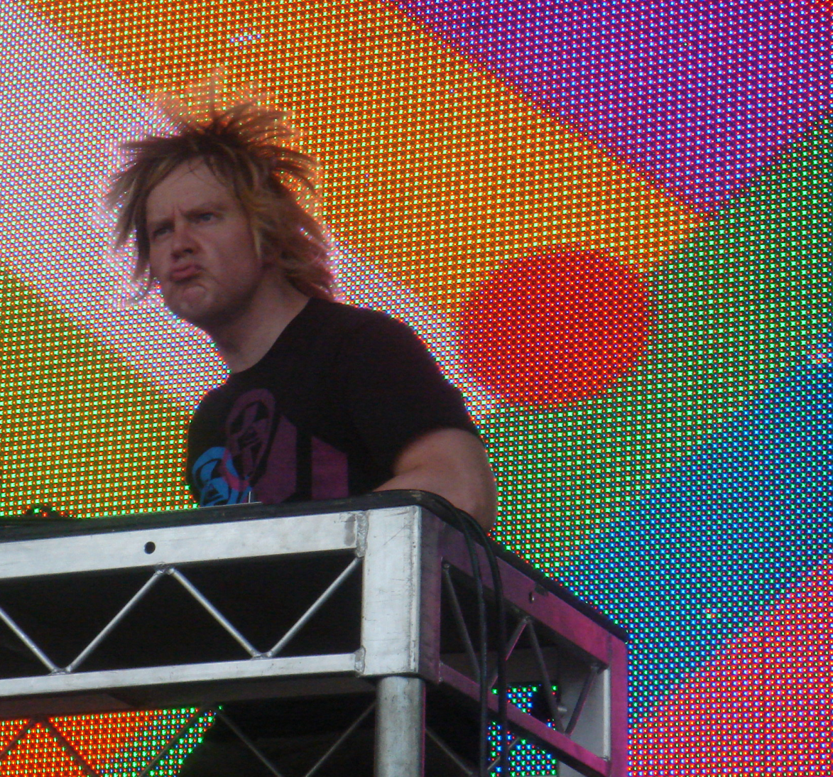 O'zbegim logo. Качественный саунд. Ярославль диджей миша. Nosdi kaypiday kayp mp3. Xamdam qishloqqa qayt.