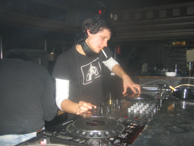 DJ Toni. Немецкий диджей Tony. DJ Tony Lil. DJ 2006 года. Дж 2006