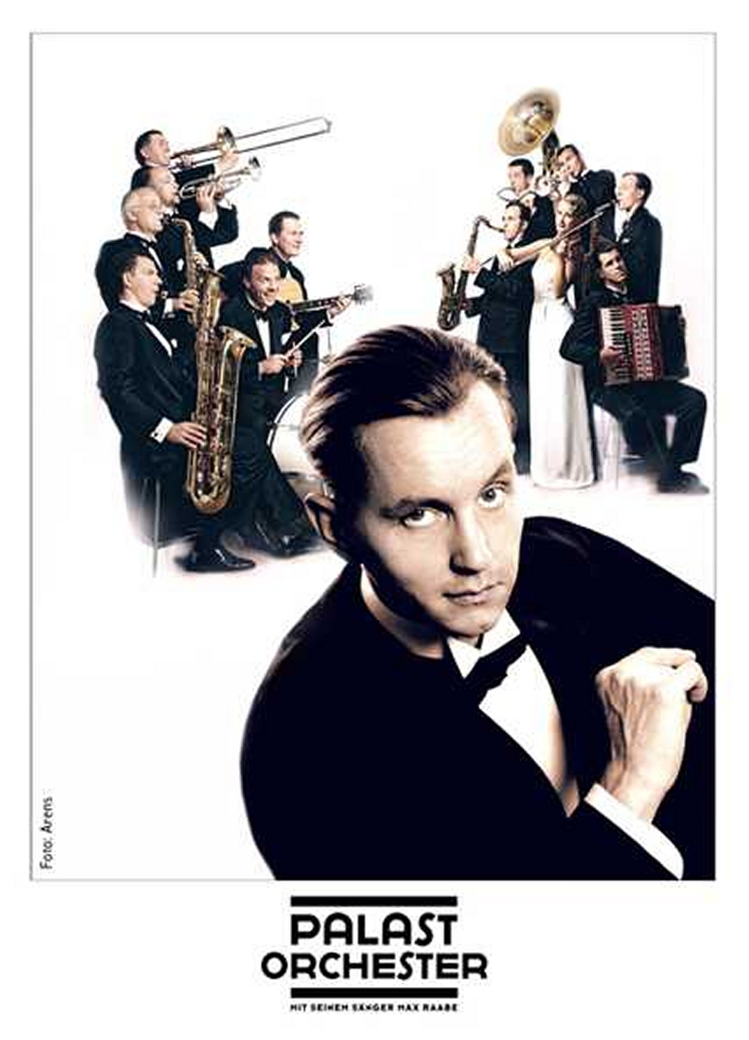 Max raabe oops i did it again. Max raabe. макс раббе и палас оркестр. max raabe 2025. max raabe молодой.
