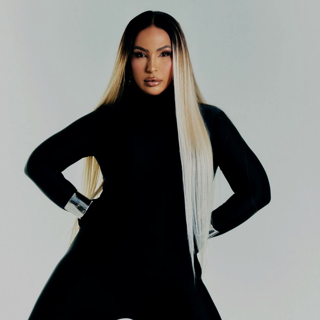 Valesca Popozuda adlı sanatçının Pagodin parçası için video.