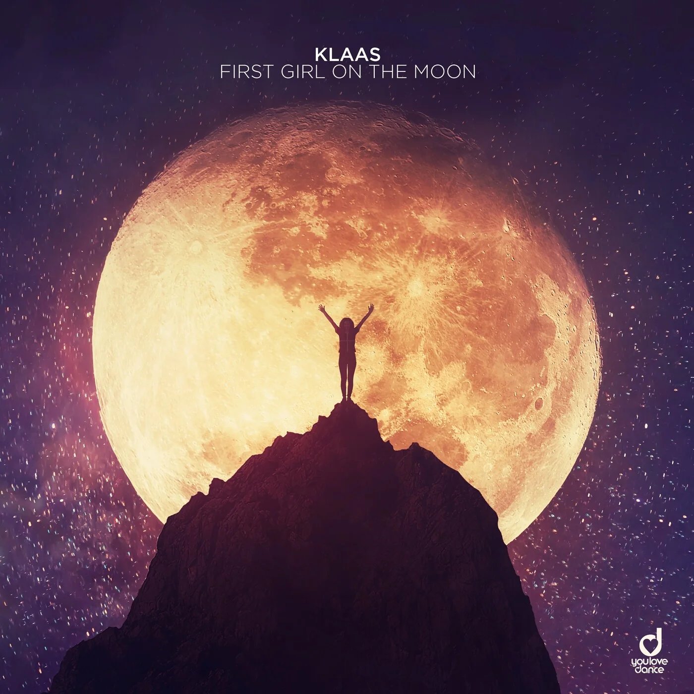 Man on moon extended mix. Klaas first girl on the Moon. Луна в руках. Girl on the Moon. Первая Высшая Луна.