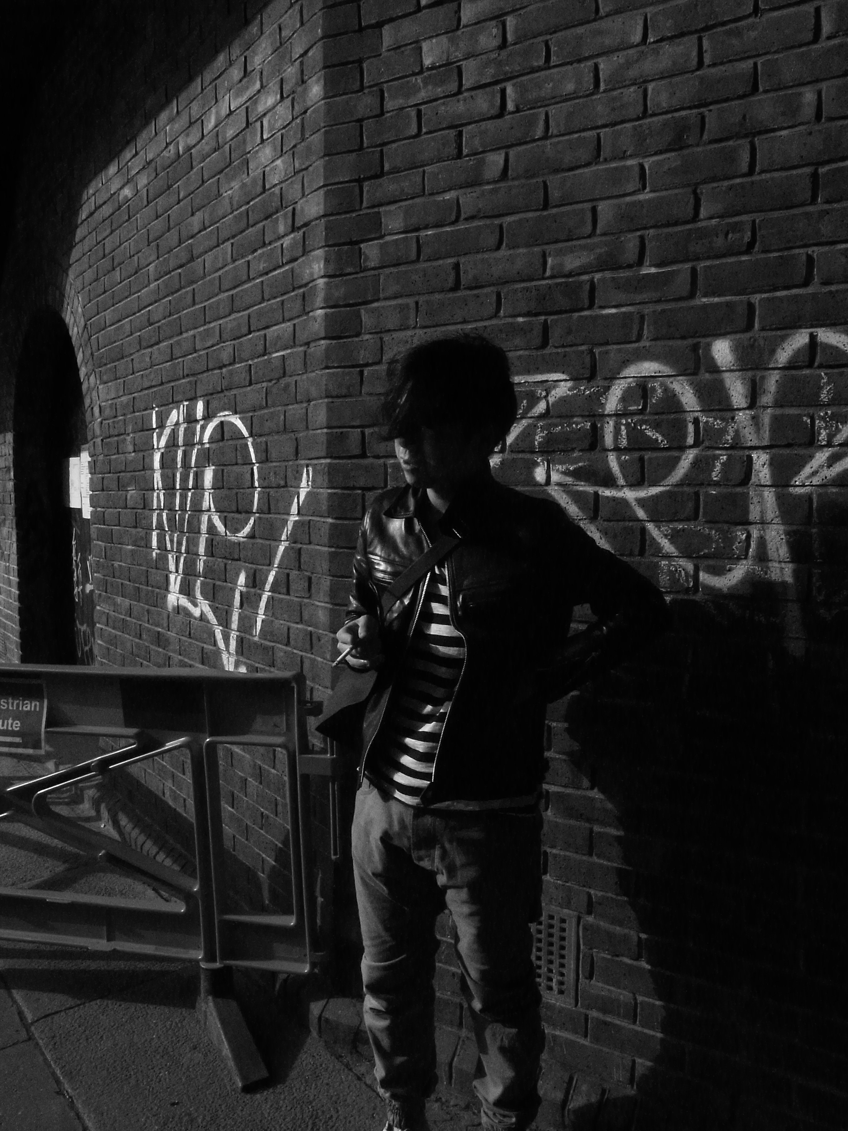 You time is now. Prepositions of time предлоги времени. Warming up activities на уроках английского языка 2 класс. Telling the time am pm. Перевести look and write.