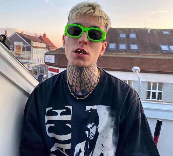 Cover Nik Tendo  - 13. Komnata