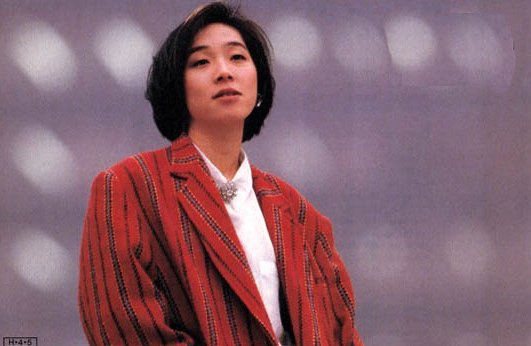 国分友里恵 年齢、バイオグラフィー | Last.fm