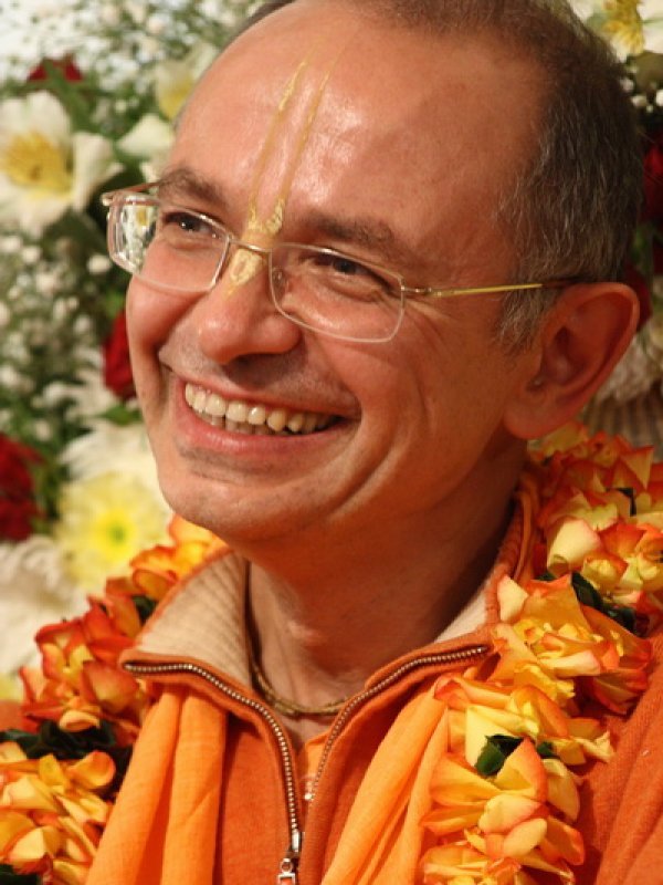 бхакти вигьяна госвами. бхакти вигьяна госвами. бхакти вигьяна госвами. бхакти вигьяна госвами. госвами махарадж.