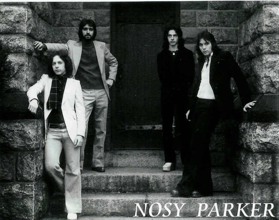 Nosy person. Nosey parker rosie. Нуси куэро. Nosy parker идиома. Lucy rowland.