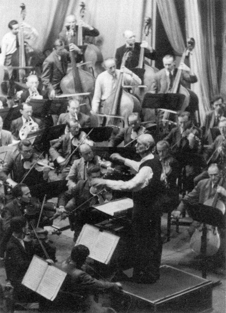 Act orchestra. Act orchestra