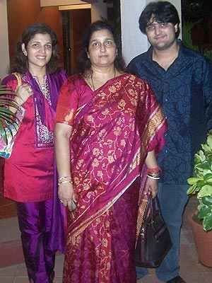 Kavita Paudwal Wiki