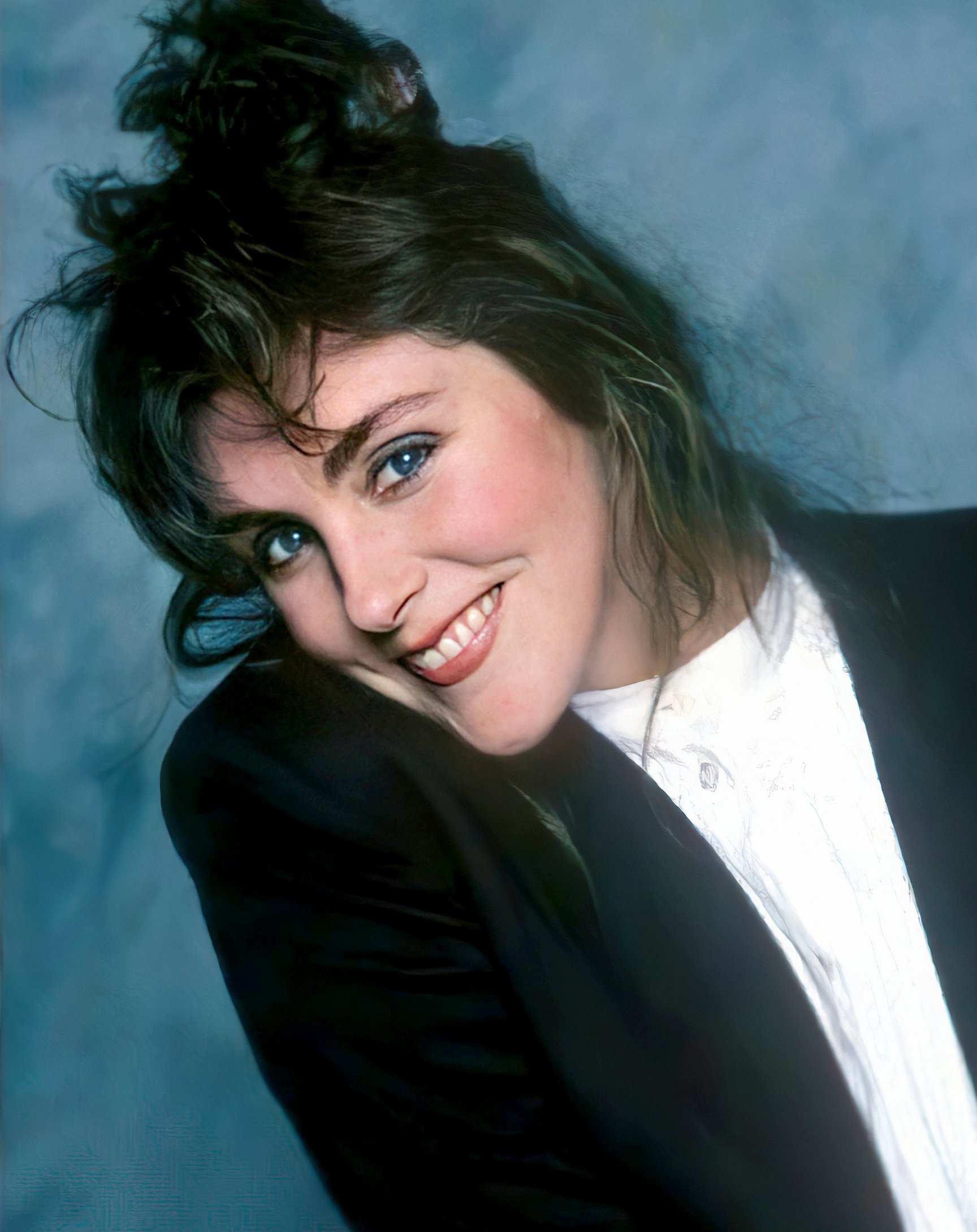 laura branigan shattered glass