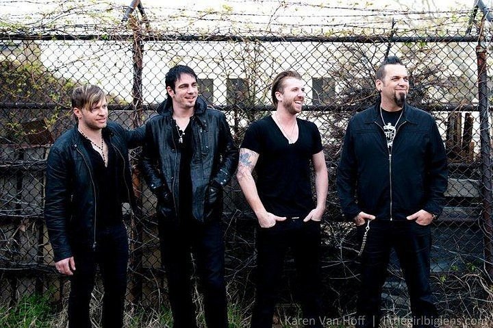 Солист three days grace adam gontier. Three days go. Three days grace three days grace 2003. Three days go. Three days go.