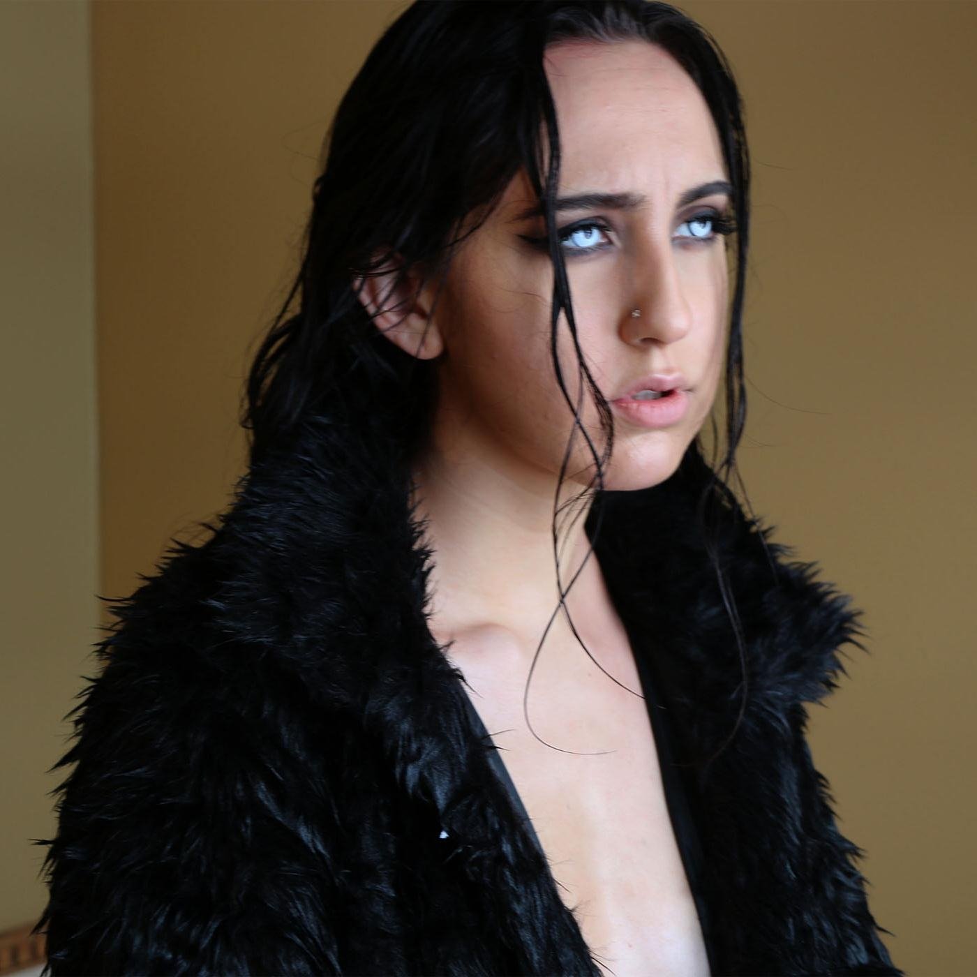 скарлет тейлор. Susan coffey. Apocalypse scarlett taylor. скарлет тейлор фото. Corey taylor scarlett.