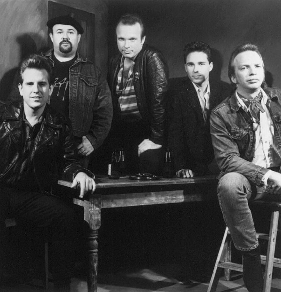 The blasters. The blasters dark night. Blaster. Blaster live. Blaster.