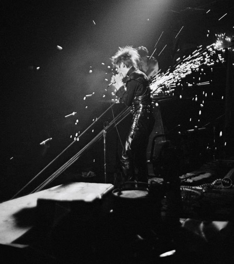 Einstürzende Neubauten music, videos, stats, and photos