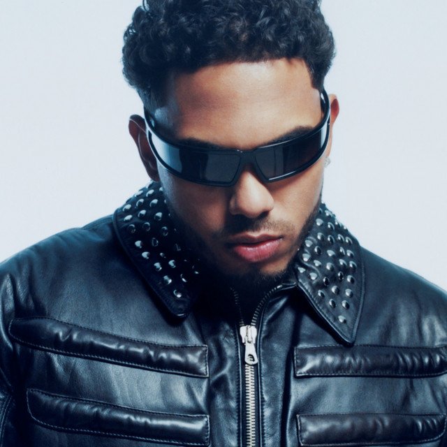 Myke Towers Profile Picture