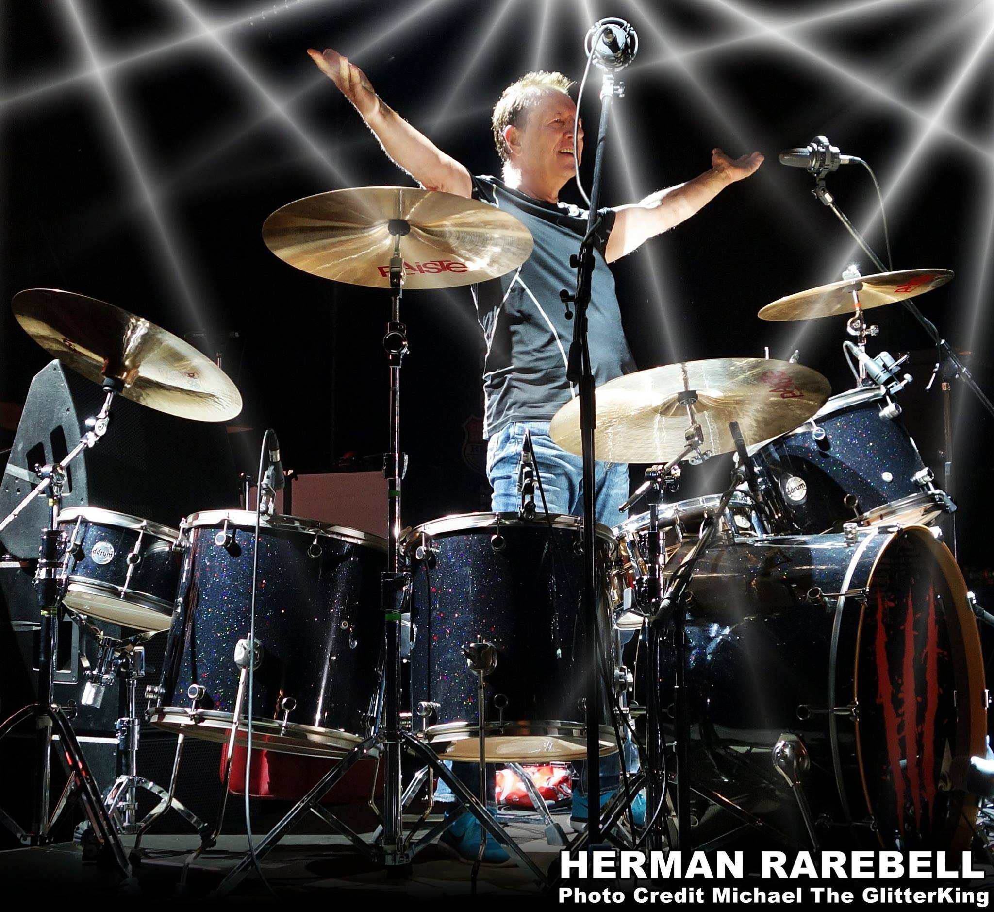 Herman rarebell. Herman rarebell nip in the bud 1981. Herman rarebell. Herman rarebell. Ули рот скорпионс.