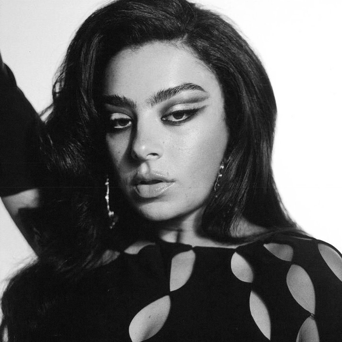 B2b by charli xcx