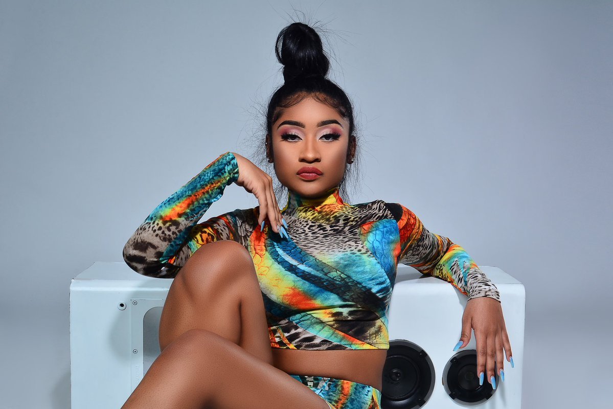 Young Lyric Real Kik young-lyric-real-kik