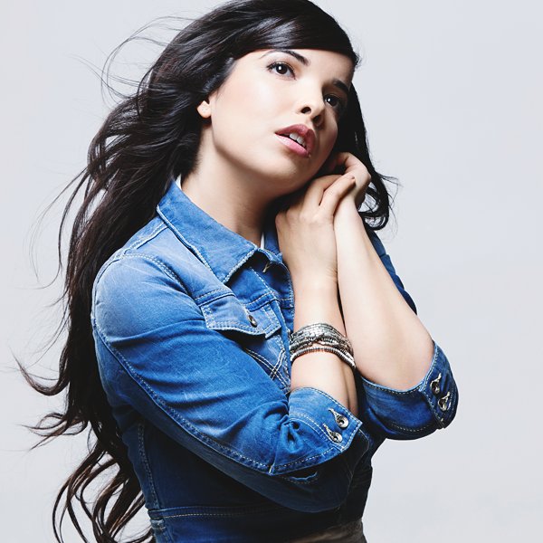 Indila age, hometown, biography | Last.fm