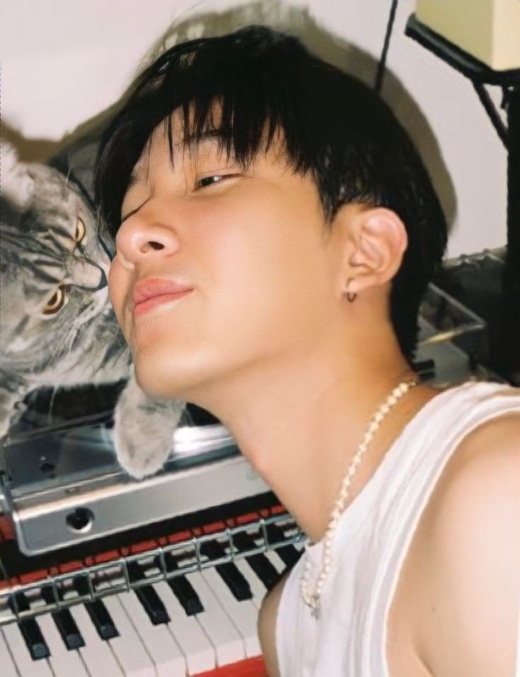 Músicas, vídeos, estatísticas e fotos de Khaotung Thanawat | Last.fm