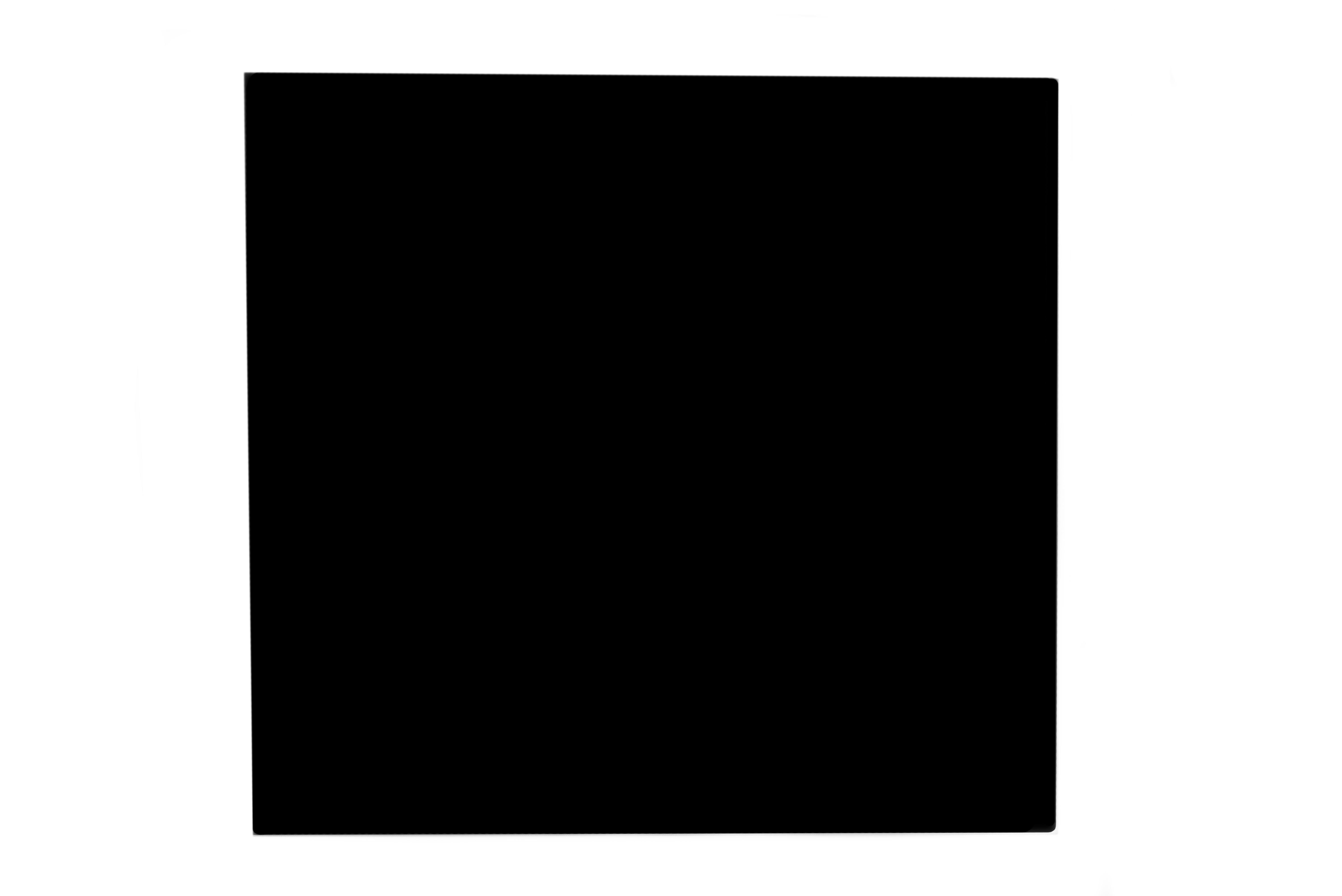 Черный квадрат. Темный квадрат. Белый квадрат на черном фоне. Черный цвет квадрат. Картинки квадрата 4 4